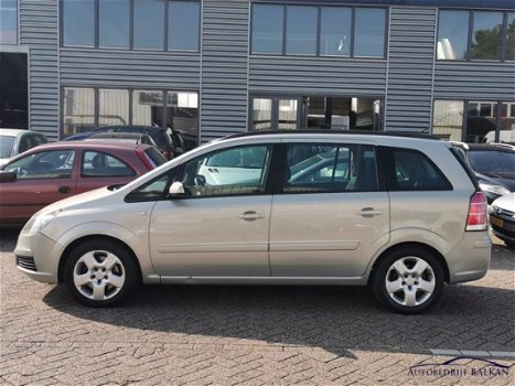 Opel Zafira - 1.9 CDTi 120pk Essentia - 1