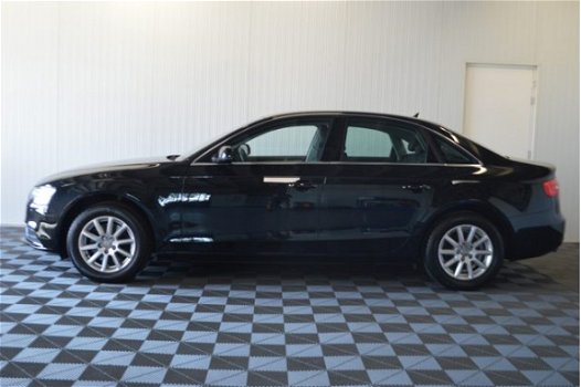 Audi A4 - 2.0 TDI AUTOMAAT // LEER NAVIGATIE CRUISE PDC CLIMA - 1