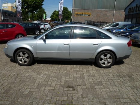 Audi A6 - 2.4 clima cruise trekhaak 5drs electr ramen v+a pdc centr vergd - 1