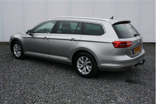 Volkswagen Passat Variant - 1.6 TDI Connected Series Automaat | Airco | Boordcomputer | Cruisecontro - 1