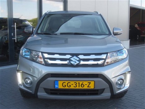 Suzuki Vitara - 1.6 High Executive Leder, NAVI, Panoramadak, afnb. Trekhaak, Cam - 1