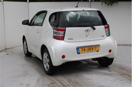 Toyota iQ - 1.0 VVT-i 68pk - 1