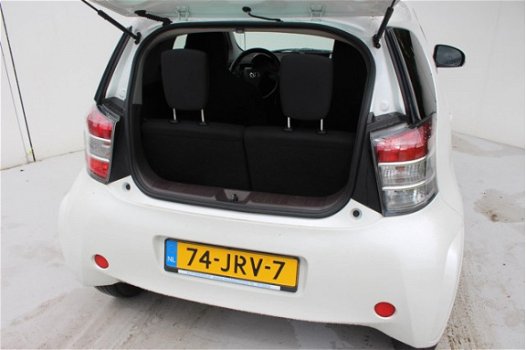 Toyota iQ - 1.0 VVT-i 68pk - 1