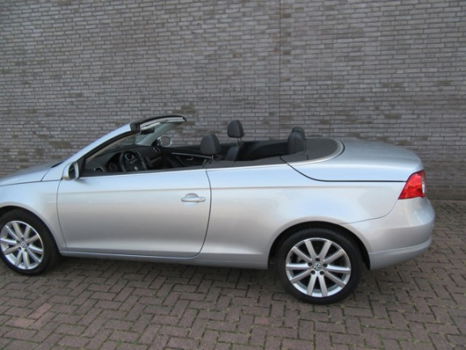 Volkswagen Eos - 2.0-16v FSI leer, navi - 1