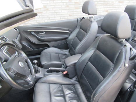 Volkswagen Eos - 2.0-16v FSI leer, navi - 1