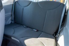 Toyota Aygo - 1.0-12V Access Orginele Nederlandse auto met Airco/AUX/Boekjes/Ketting