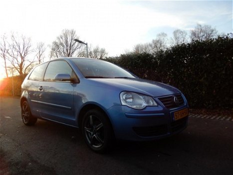 Volkswagen Polo - 1.2-12V Optive , nette Nederlandse auto met NAP - 1