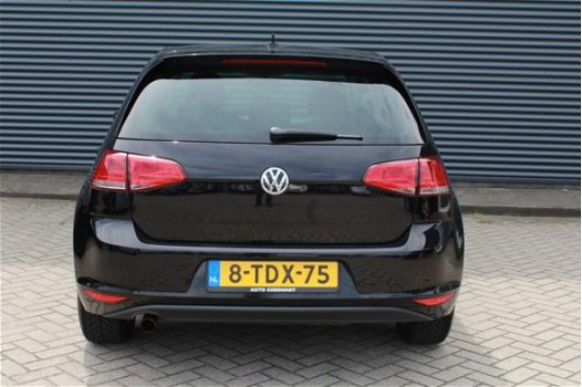 Volkswagen Golf - 1.6 TDI Highline BlueMotion Navigatie Parkeerhulp - 1