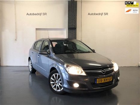 Opel Astra - 1.6 Temptation Airco 5 deurs apk - 1