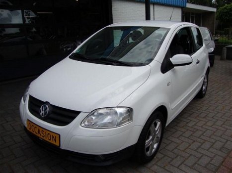 Volkswagen Fox - 1200 i STYLE - 1