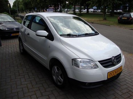 Volkswagen Fox - 1200 i STYLE - 1