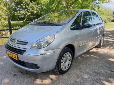 Citroën Xsara Picasso - 2.0i-16V Attraction Automaat - 1