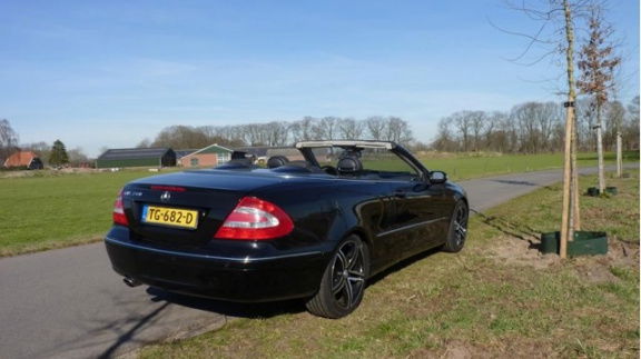 Mercedes-Benz CLK-klasse Cabrio - 240 Avantgarde - 1