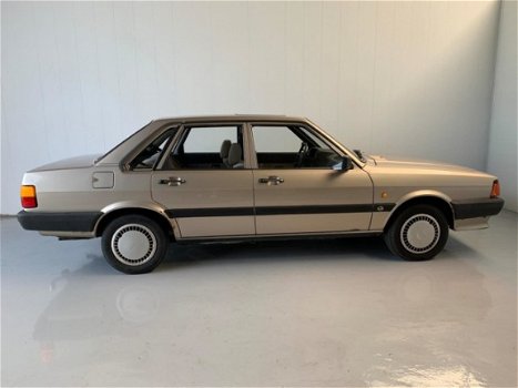 Audi 80 - 1.8 CC Automaat 2e eigenaar Orig. Nederlands (1985) - 1