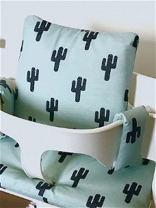 Gecoate 'cactus' stoelverkleiner kussens voor stokke tripp trapp kinderstoel