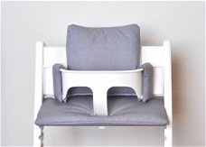 Gecoate 'grijs' stoelverkleiner kussens voor stokke tripp trapp kinderstoel