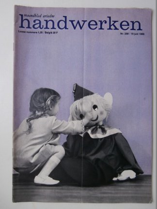 Maandblad voor Handwerken Ariadne nummer 258, juni 1968 - nr. 1