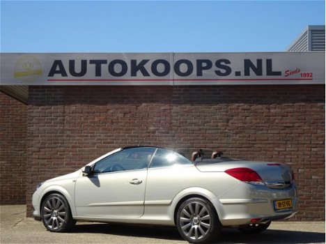 Opel Astra TwinTop - 2.0 Turbo 170Pk Cosmo | Airco | Cruise | Leder | Navigatie | Elektrische Kap | - 1