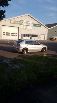 Seat Leon - 1.8-20V Signo Vleugeldeuren - 1