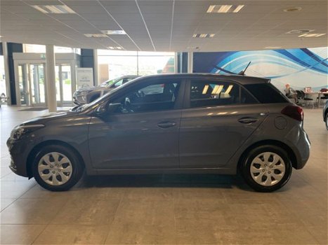 Hyundai i20 - 1.0 T-GDI i-Motion Nu geheel Rijklaar voor €17.950, = Normaal € 20.115, = - 1