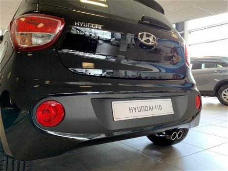 Hyundai i10 - 1.0i Comfort 15'' inch velgen Van €15.950, - nu geheel rijklaar €13.950 - 1