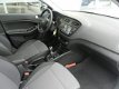Hyundai i20 - 1.0 T-GDI Comfort VAN € 19.695, - VOOR € 18.445, - 1 - Thumbnail