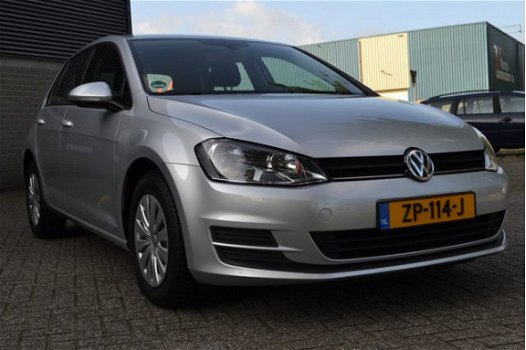 Volkswagen Golf - 1.2 TSI APK: 10-12-2021 / 5 DEURS / CLIMATE CONTROL / KEURIG NETJES - 1