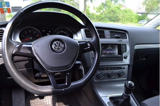 Volkswagen Golf - 1.2 TSI APK: 10-12-2021 / 5 DEURS / CLIMATE CONTROL / KEURIG NETJES - 1