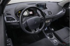 Renault Mégane Estate - 1.5 dCi Limited Navi ECC PDC Keyless Nieuwe distributieriem is gemonteerd