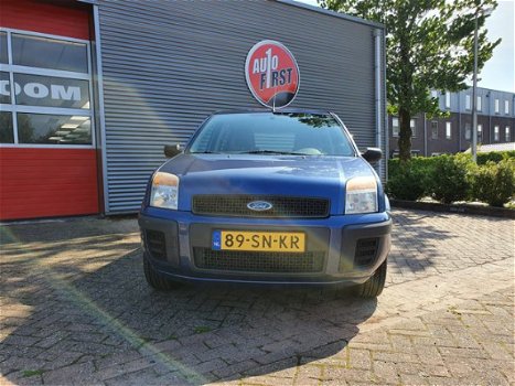 Ford Fusion - 1.4-16V Champion - 1