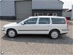 Volvo V70 - 2.4 69640 km, YOUNGTIMER, mooi en goed, bjr9-2001 - 1 - Thumbnail