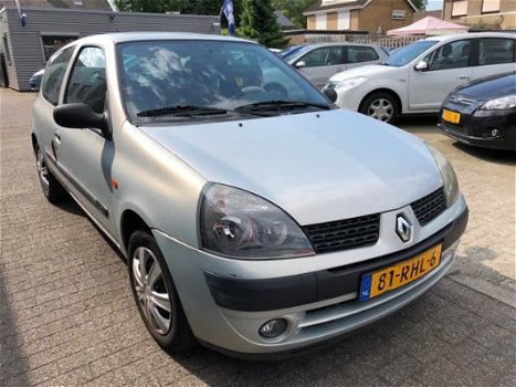 Renault Clio - 1.2 Expression STUURBEKRACHTIGING - 1