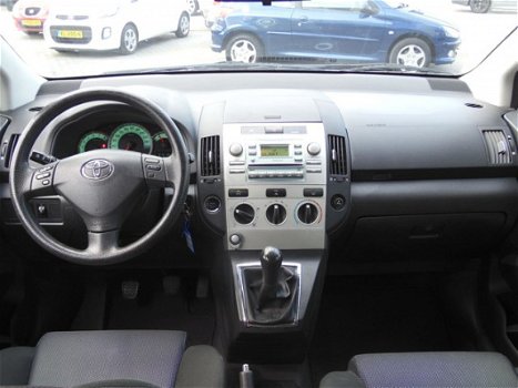 Toyota Corolla Verso - 1.6 VVT-i Terra AIRCO NETTE AUTO (bj2005) - 1