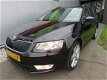 Skoda Octavia Combi - 1.6 TDI 1500KG Trekgewicht Ambition Businessline RS Stoelen Trekhaak DAB+ Navi - 1 - Thumbnail