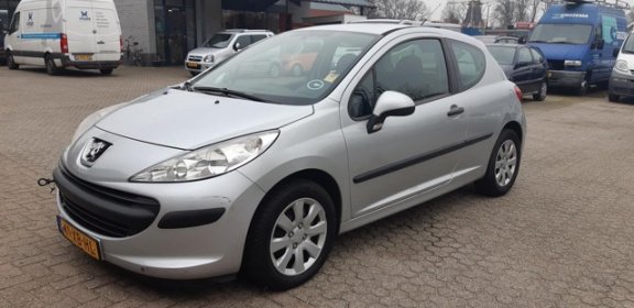 Peugeot 207 - 1.6 HDI 66KW 3DRS airco koppeling ligt eruit - 1