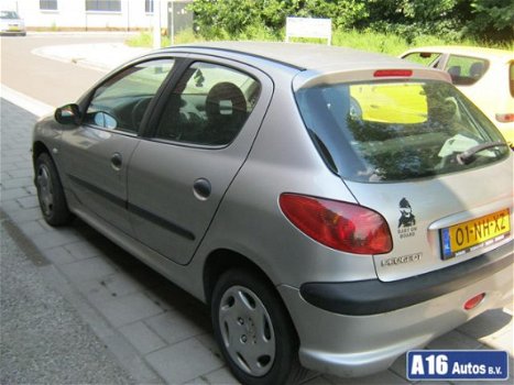 Peugeot 206 - 206; 1.4 5DRS - 1