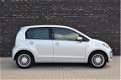 Volkswagen Up! - 1.0 high up BlueMotion Cruise control/Navi/ PDC achter/LMV/Trekhaak/5-deurs - 1 - Thumbnail