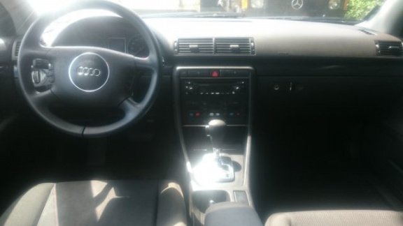 Audi A4 - 2.0 Exclusive MT - 1