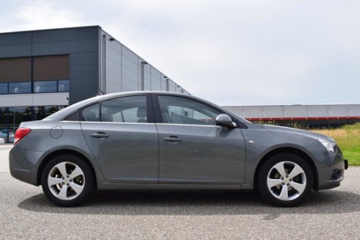 Chevrolet Cruze - 1.8 LT Navi, Clima, PDC, Cruise, Leder, - 1