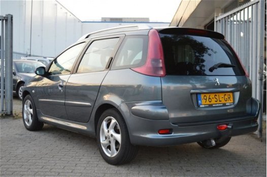 Peugeot 206 SW - 1.4-16V Air-line 3 Airco Climate NAP Nw APK - 1