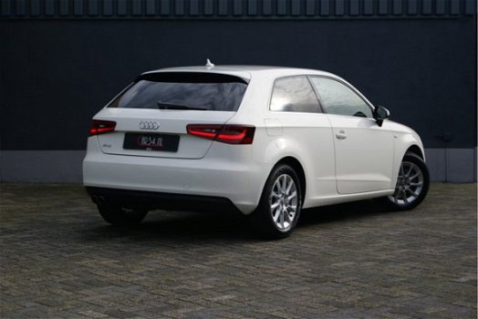 Audi A3 Sportback - 1.4 TFSI 122PK Pro Line plus Navi/Xenon/Leer/Stoelverwarming NL Auto - 1