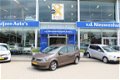 Volkswagen Touran - 1.2 TSI Trendline BlueMotion Airco Trekhaak Cruise c. 4 zgan Allweather banden i - 1 - Thumbnail