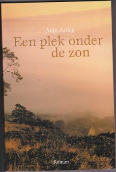 Judy Astley Een plek onder de zon - 1