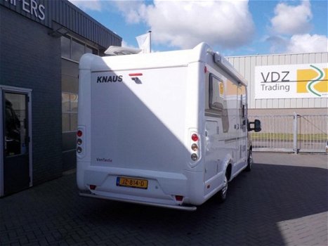 Knaus VanTastic 600 ME enkele bedden - 4