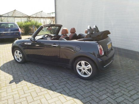 Mini Mini Cabrio - Cabrio 1.6 One Sidewalk - 1