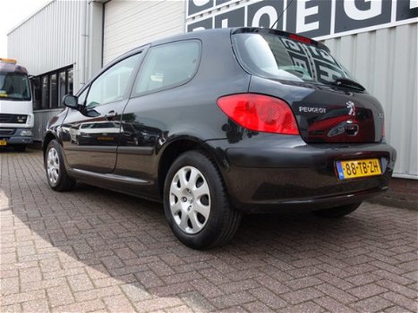 Peugeot 307 - 1.4-16V Airco Cruise Dealer onderh XR - 1