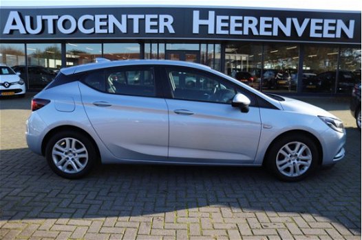 Opel Astra - 1.6 CDTI Online Edition 50 procent deal 6.875, - ACTIE OnStar / PDC / LED / Wi-Fi / Cam - 1