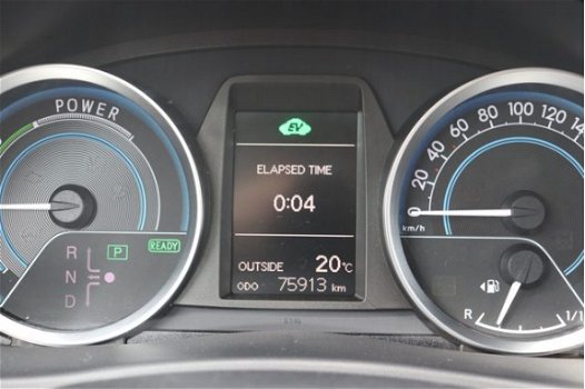 Toyota Auris - 1.8 Hybrid Aspiration Navigatie-Cruise control-17 inch - 1