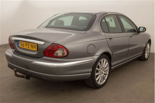 Jaguar X-type - 2.0 D - 1