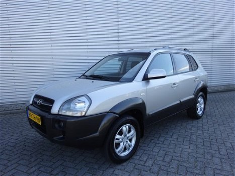 Hyundai Tucson - 2.0i Style Premium - 1